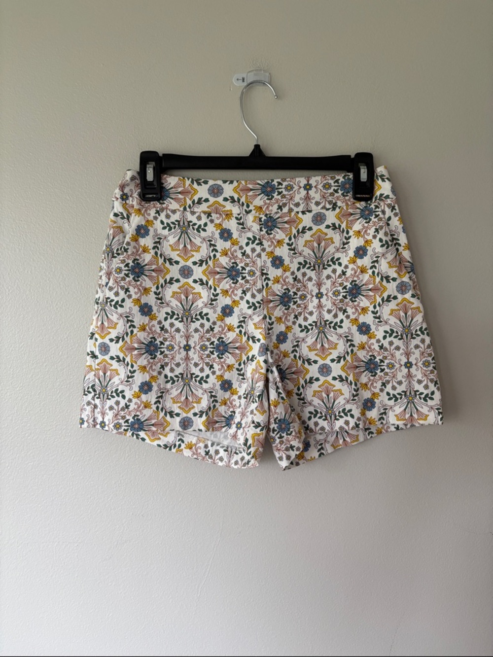 I Love Tyler Madison Floral Print Pull On Women's Shorts Multicolor With Pockets